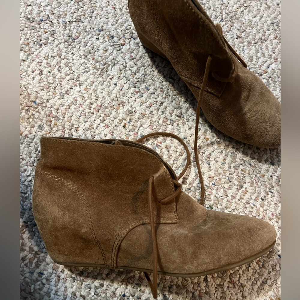 Nine West Brown Booties Size 9